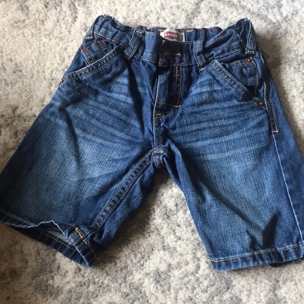 Levi’s jean shorts